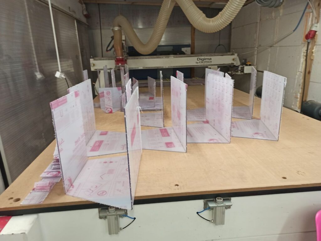 Osłona z poliwęglanu do maszyn