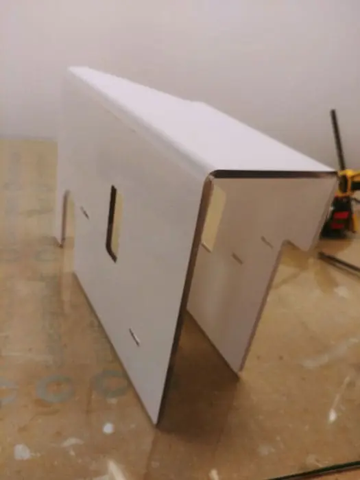 Osłona z poliwęglanu do maszyn